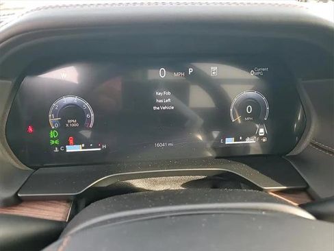 Certified 2025 Jeep Grand Cherokee Summit image 15