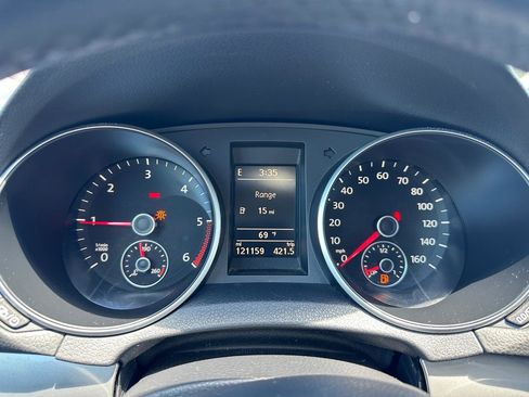 Used 2014 Volkswagen Golf TDI FWD image 23