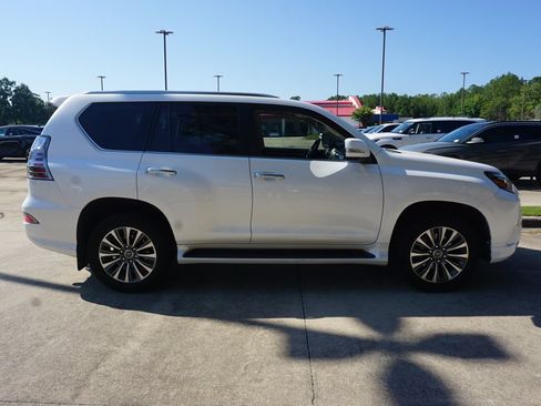Used 2023 Lexus GX 460 Luxury w/ Accessory Package AWD/4WD image 25