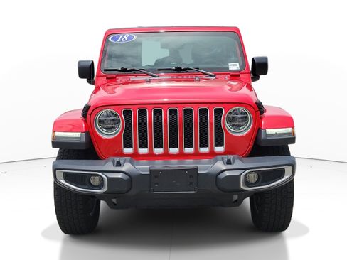 Used 2018 Jeep Wrangler Unlimited Sahara w/ Cold Weather Group AWD/4WD image 2
