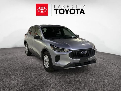 Used 2024 Ford Escape Active image 13