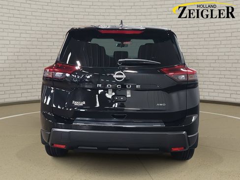 New 2026 Nissan Rogue SV AWD/4WD image 6