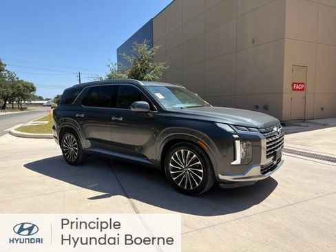 Used 2023 Hyundai Palisade Calligraphy FWD image 5