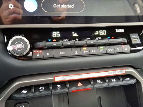 New 2026 Toyota Tundra Platinum AWD/4WD image 16