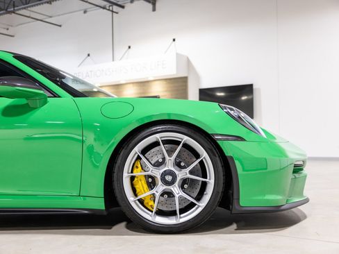 Used 2022 Porsche 911 GT3 image 25