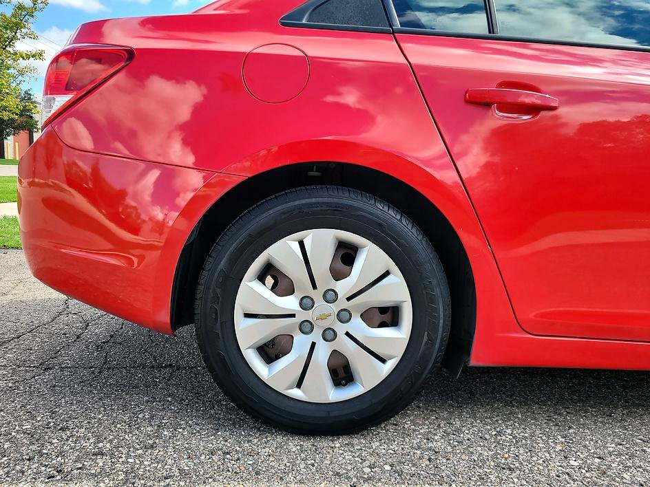 Used 2016 Chevrolet Cruze LS FWD image 18