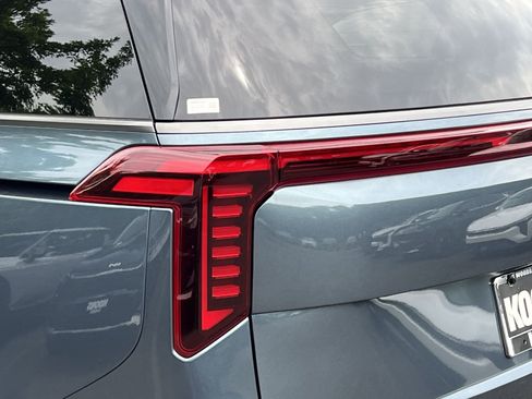 New 2027 Kia Carnival SX Prestige FWD image 14