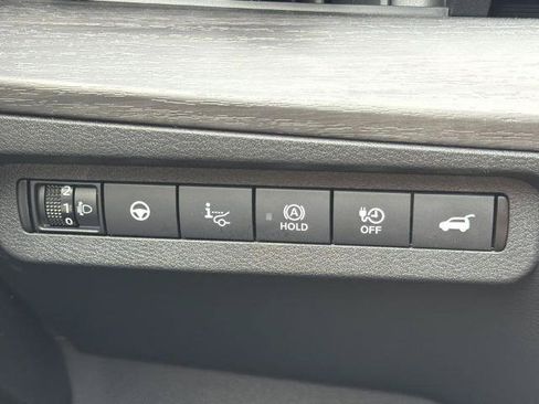 Certified 2023 Nissan Ariya FWD image 14