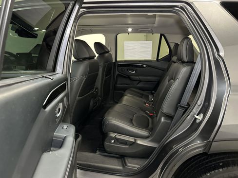 Certified 2024 Honda Pilot Touring image 32