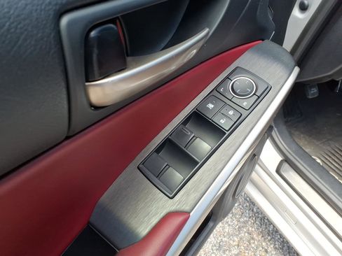 Used 2019 Lexus IS 300 F Sport w/ F Sport Package AWD/4WD image 14