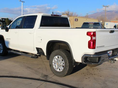 Used 2023 Chevrolet Silverado 2500 LT w/ Convenience Package image 31