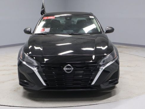 Certified 2024 Nissan Altima 2.5 SV image 5