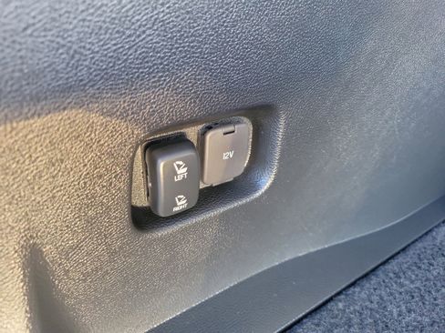 Used 2024 Ford Edge SEL w/ Convenience Package image 9