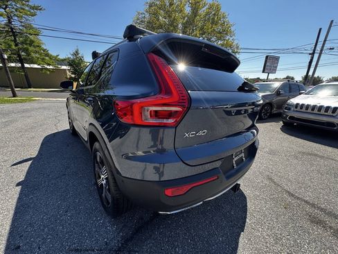 Used 2019 Volvo XC40 T5 Inscription AWD/4WD image 6