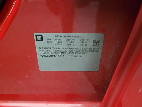 Used 2017 Chevrolet Cruze LS FWD image 33