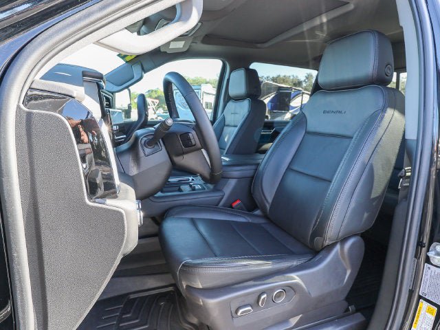 Used 2024 GMC Sierra 3500 Denali w/ Denali Reserve Package AWD/4WD image 15