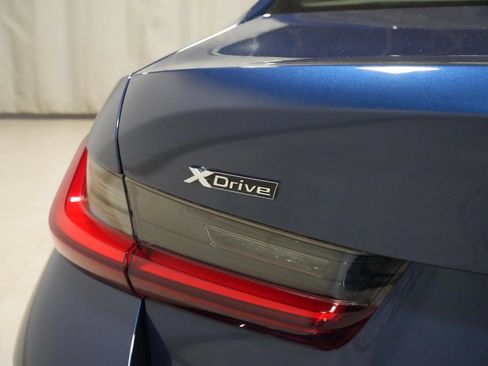 Certified 2023 BMW 330e xDrive w/ Premium Package image 23