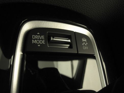 New 2026 Toyota Corolla SE image 13