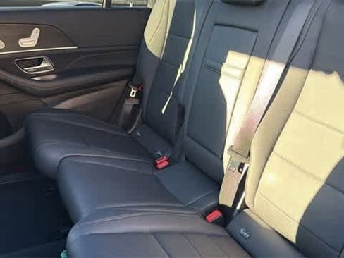 Certified 2025 Mercedes-Benz GLS 450 4MATIC image 32