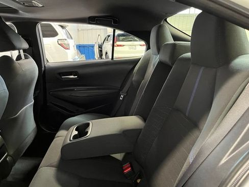 Used 2020 Toyota Corolla SE w/ SE Premium Package FWD image 18