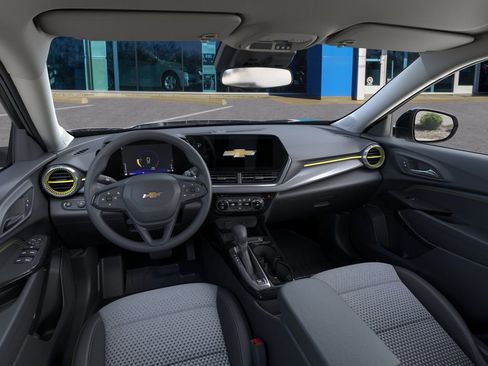 New 2026 Chevrolet Trax LT FWD image 15