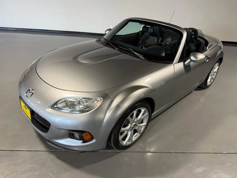 Used 2014 MAZDA MX-5 Miata Grand Touring w/ Premium Package RWD image 7