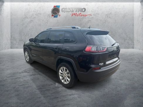 Used 2021 Jeep Cherokee Latitude FWD image 3