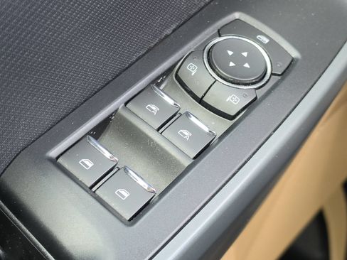 Used 2022 Ford F150 XLT RWD image 16