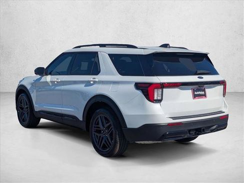 New 2026 Ford Explorer ST-Line w/ ST-Line Street Pack image 9