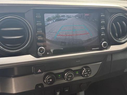 Used 2020 Toyota Tacoma SR5 image 28