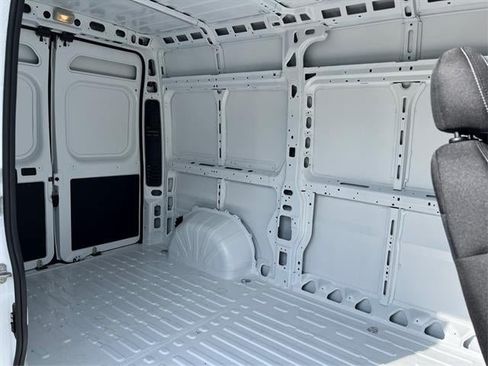 New 2025 RAM ProMaster 2500 FWD image 11