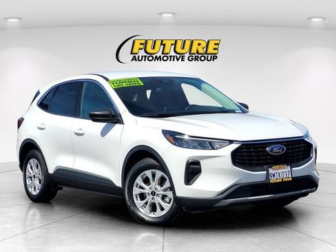 Certified 2024 Ford Escape Active FWD image 1