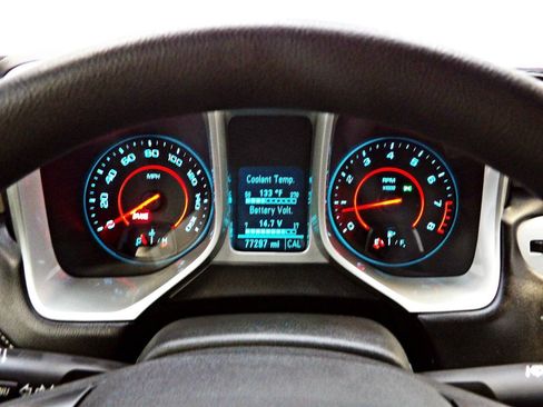 Used 2014 Chevrolet Camaro LS RWD image 13