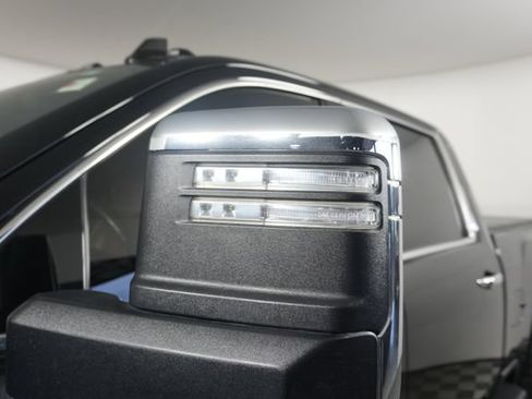 Used 2024 GMC Sierra 2500 Denali Ultimate AWD/4WD image 29