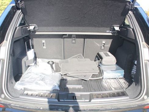 Used 2025 Land Rover Range Rover Evoque Dynamic SE image 12