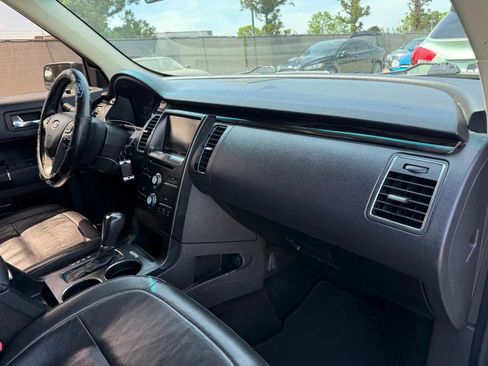 Used 2013 Ford Flex SEL FWD image 19