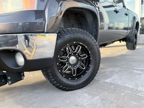 Used 2011 GMC Sierra 2500 SLE w/ SLE Preferred Package image 15