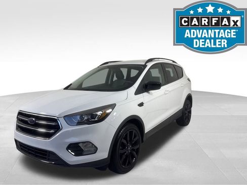 Used 2018 Ford Escape SE w/ SE Sport Appearance Package image 1