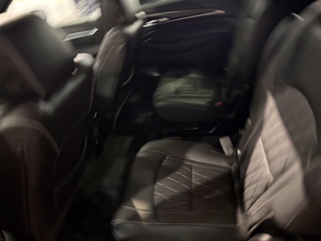 Used 2024 Buick Enclave Avenir w/ Avenir Technology Package AWD/4WD image 32