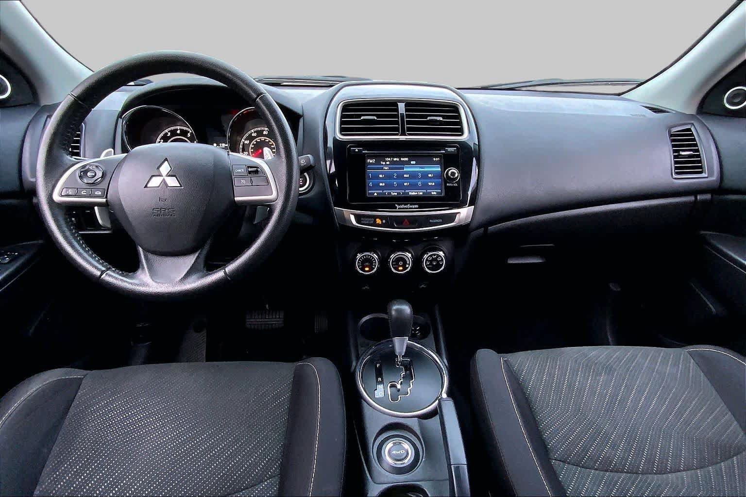 Used 2015 Mitsubishi Outlander Sport SE AWD/4WD image 16