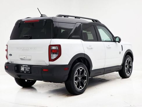 Used 2025 Ford Bronco Sport Outer Banks w/ Outer Banks Tech Package+ image 9