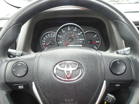 Used 2016 Toyota RAV4 LE AWD/4WD image 15