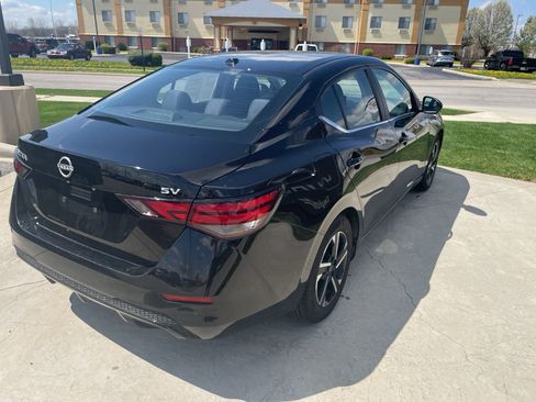 Used 2024 Nissan Sentra SV image 5
