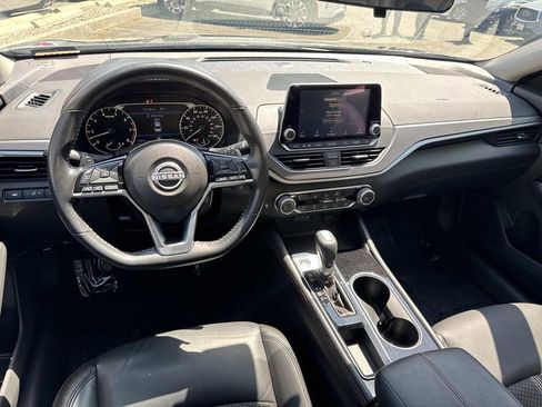 Used 2023 Nissan Altima 2.5 SR FWD image 8