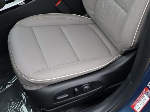 New 2026 Buick Envista Avenir image 11