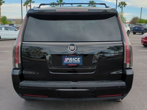 Used 2015 Cadillac Escalade Premium image 7