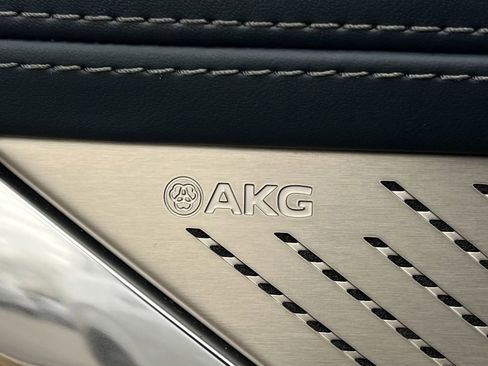 Used 2025 Cadillac Escalade IQ Luxury 2 image 31