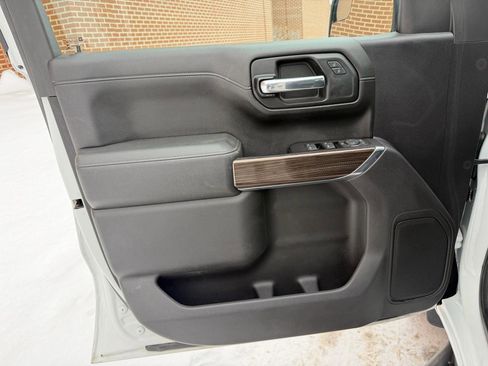 Used 2019 Chevrolet Silverado 1500 LT w/ All-Star Edition AWD/4WD image 30
