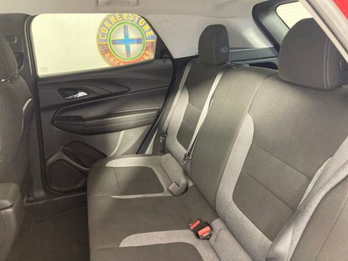 Used 2024 Chevrolet TrailBlazer LT AWD/4WD image 18