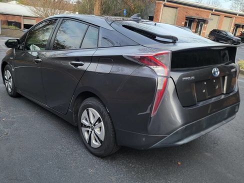 Used 2016 Toyota Prius Three image 7